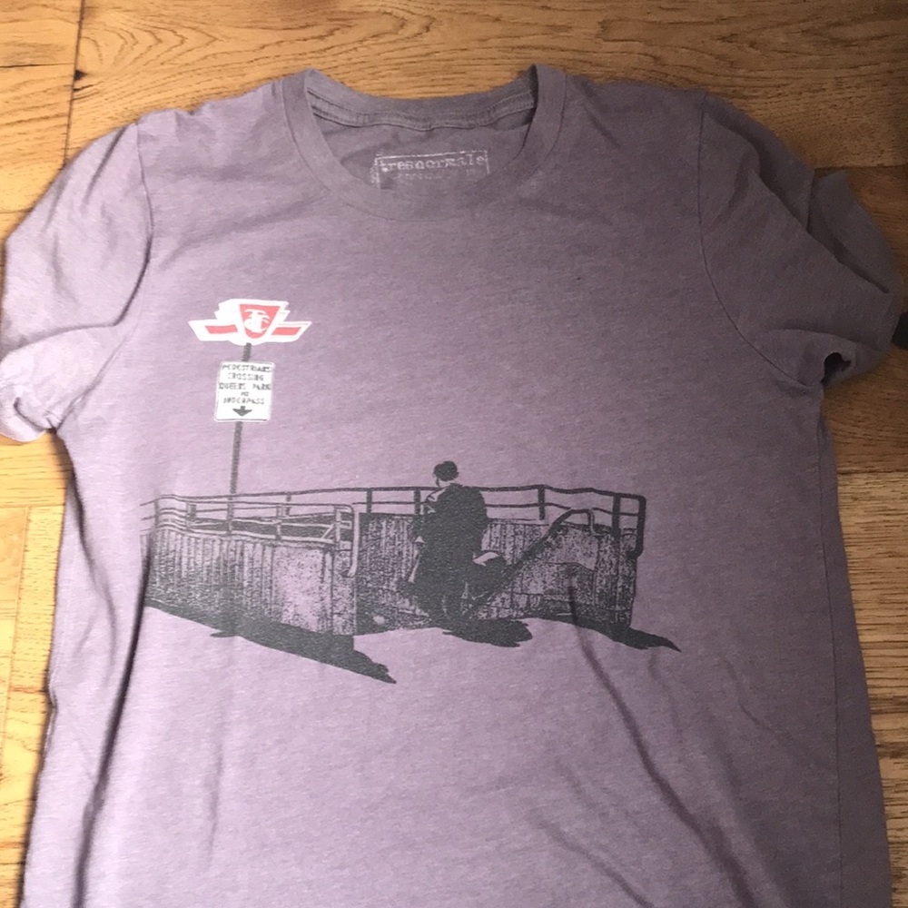 3/$20 🇨🇦 SPACING STORE Small Short Sleeve Tee TTC Toronto Commuter T-Shirt - Picture 5 of 6